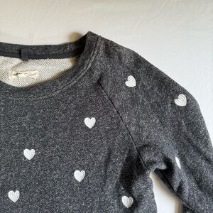 Lou‎ & Grey for Loft | Women's S, Embroidered White Heart Patterned Sweater
